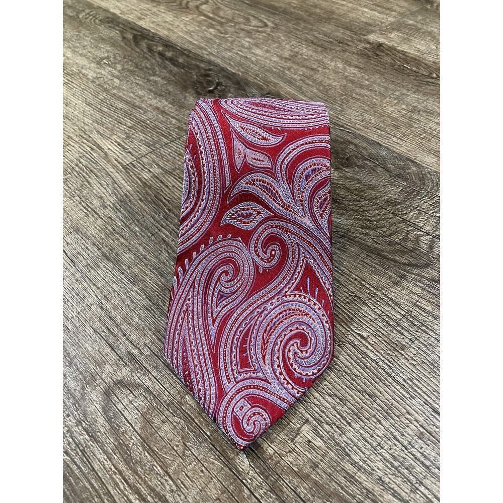 Michael Kors Men’s Red Paisley Print Designer 100% Silk Neck Tie 3.25” x 59”